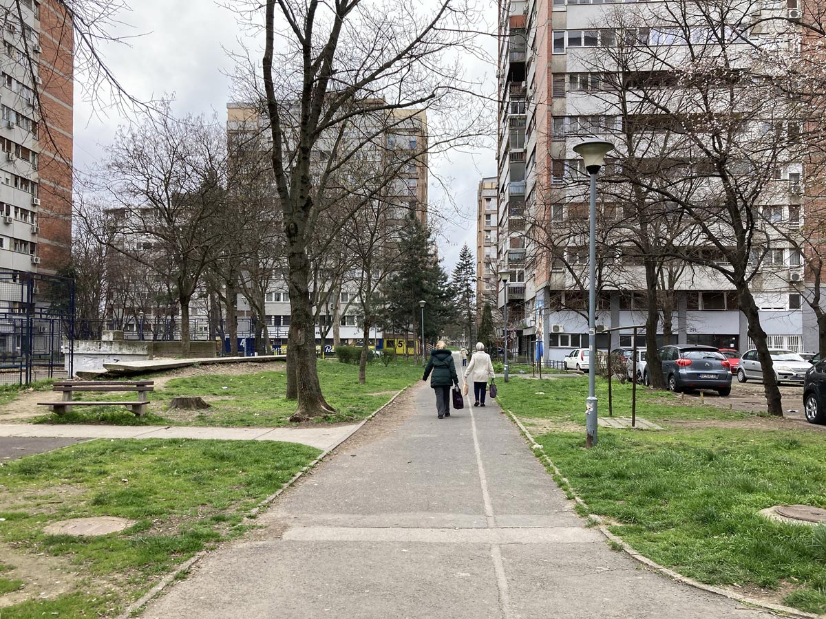 Izložba "Od krize do zajednice. Atlas kolaborativnih taktika stanovanja", Blok 45, Novi Beograd / foto: BINA